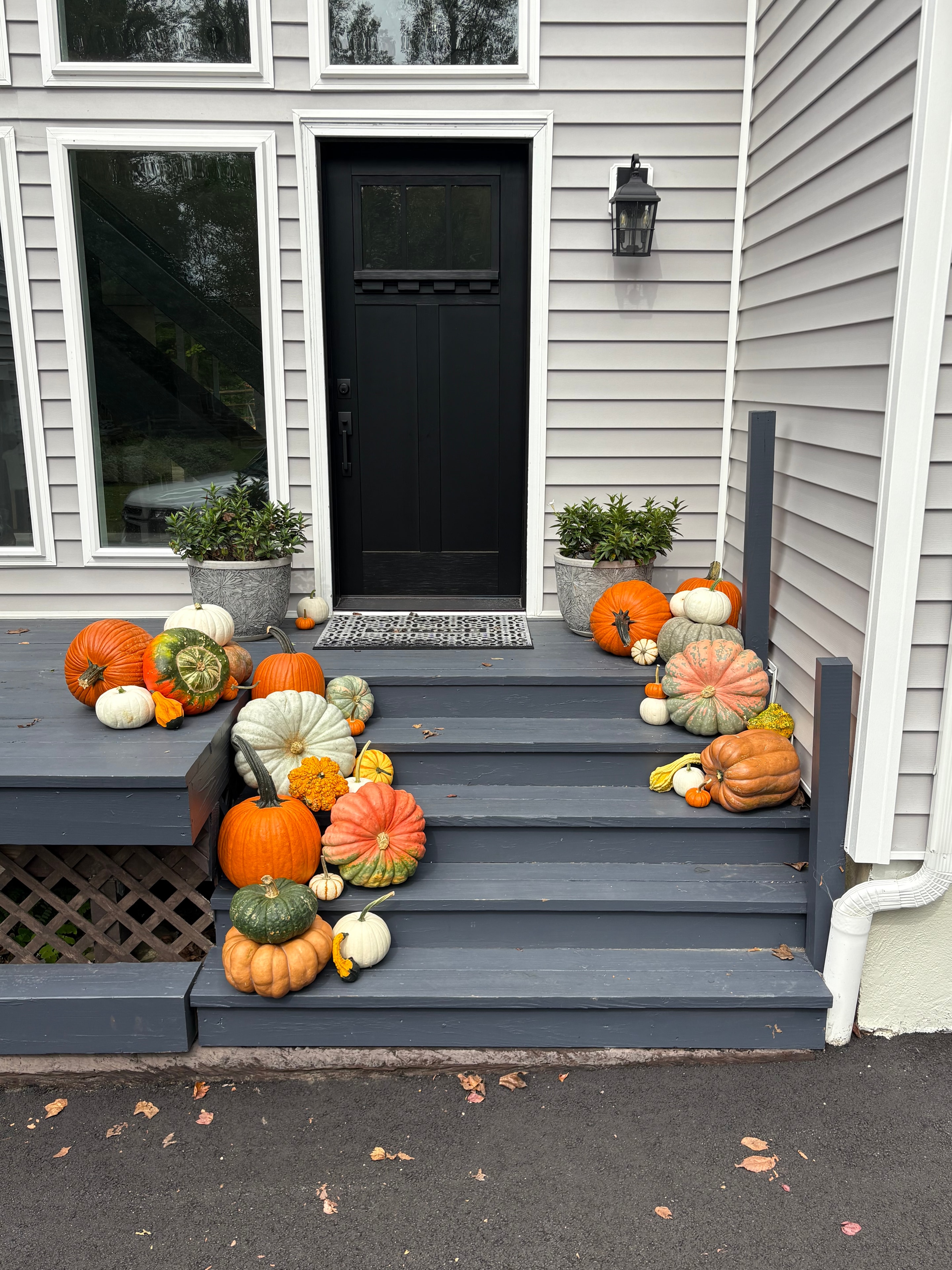 Fall porch styling by Autumn Porch Designs
